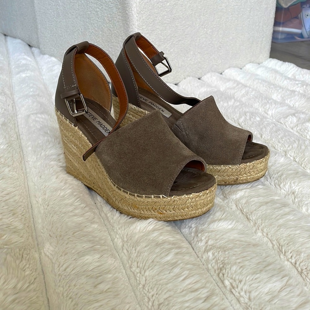 Steve Madden wedges size 6.5